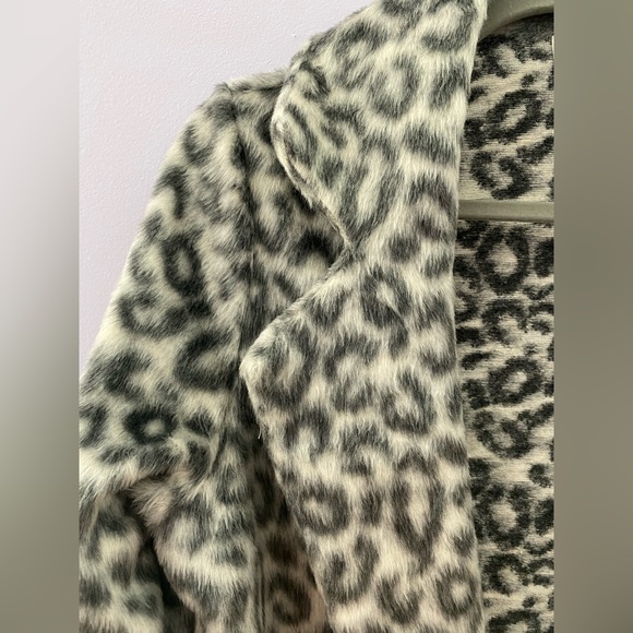 A New Day | Leopard Faux Fur Coat - Picture 5 of 7